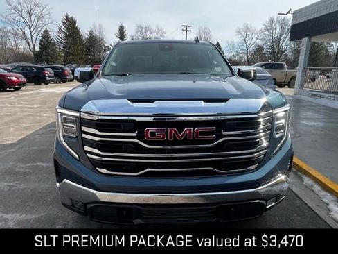 Used 2024 GMC Sierra 1500 SLT w/ SLT Premium Package image 2