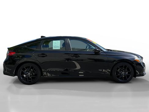 Used 2023 Honda Civic Sport image 6