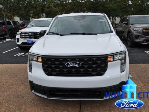 New 2026 Ford Maverick XLT w/ XLT Luxury Package image 8