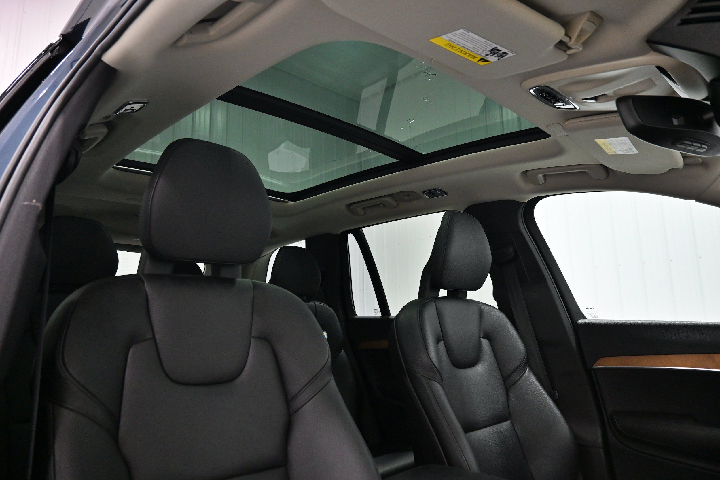 Used 2021 Volvo XC90 T6 Momentum w/ Protection Package Premier AWD/4WD image 29