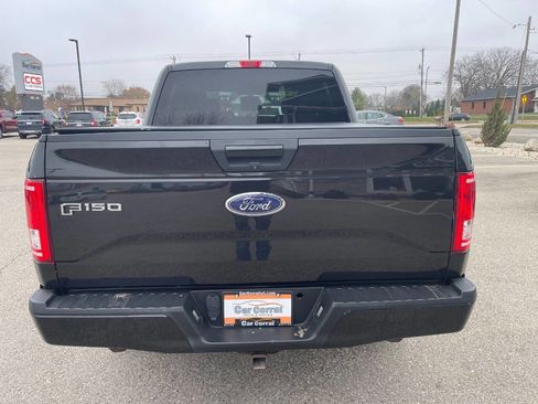 Used 2015 Ford F150 XLT image 4