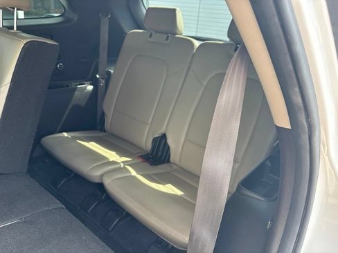Used 2018 Hyundai Santa Fe AWD w/ Cargo Package image 14