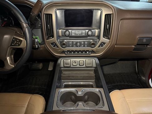 Used 2018 GMC Sierra 2500 Denali w/ Duramax Plus Package AWD/4WD image 20