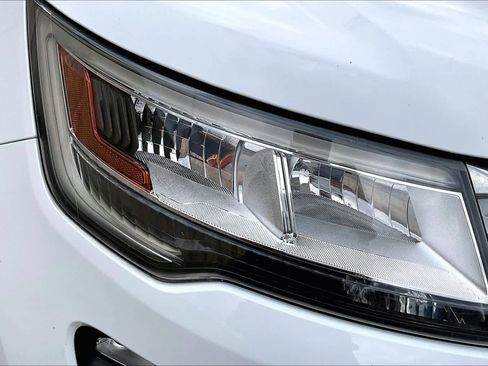 Used 2019 Ford Explorer XLT w/ Equipment Group 201A image 24