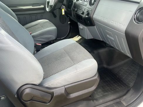 Used 2016 Ford F250 XL w/ XL Appearance Package image 11
