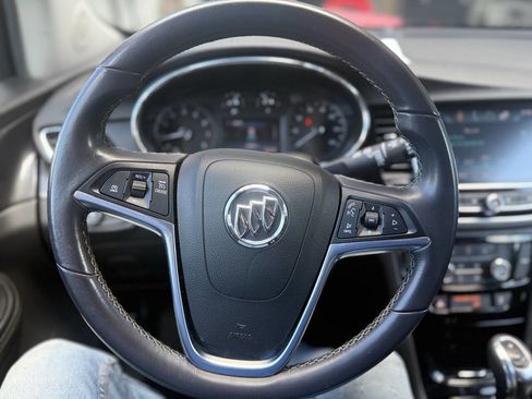 Used 2020 Buick Encore Preferred image 13