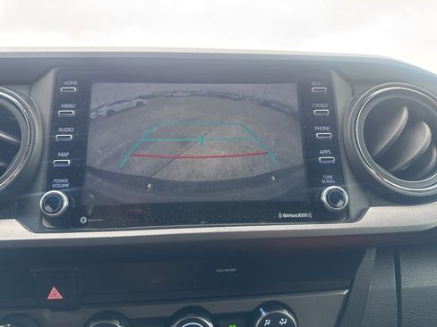 Used 2020 Toyota Tacoma TRD Off-Road image 39