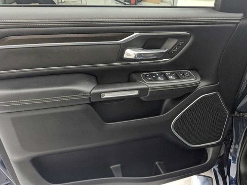 Used 2022 RAM 1500 Laramie AWD/4WD image 12