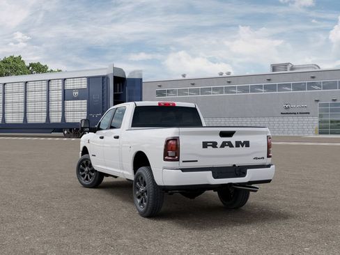 New 2026 RAM 2500 Big Horn AWD/4WD image 3