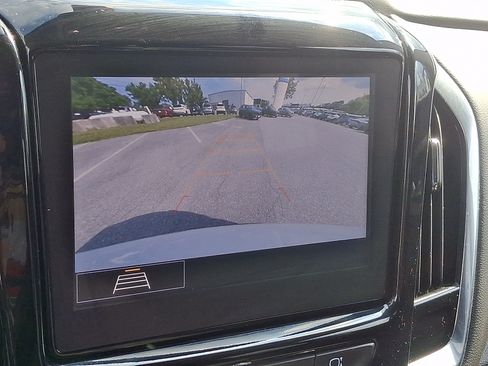 Used 2020 Chevrolet Traverse LT w/ LPO, Floor Liner Package AWD/4WD image 18