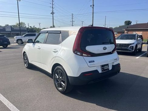 Used 2021 Kia Soul S FWD image 3