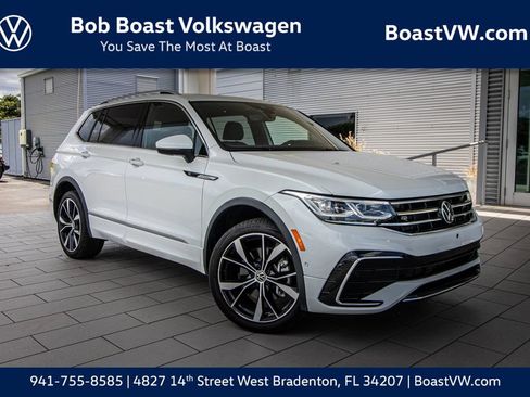 Certified 2024 Volkswagen Tiguan SEL R-Line AWD/4WD image 1
