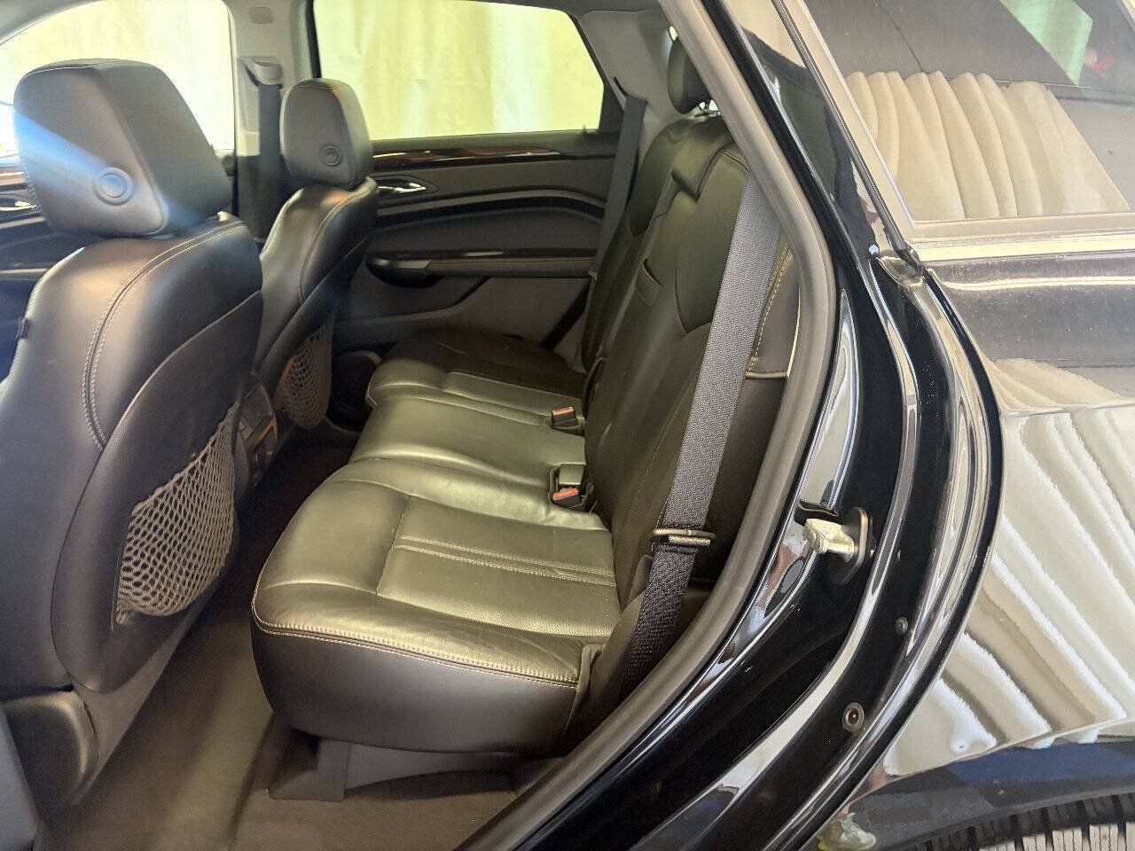 Used 2012 Cadillac SRX Luxury FWD image 22