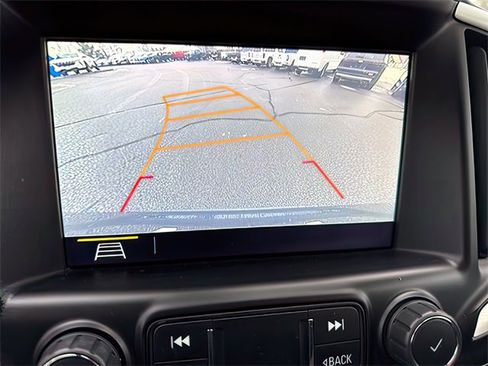 Used 2021 GMC Terrain SLT image 27