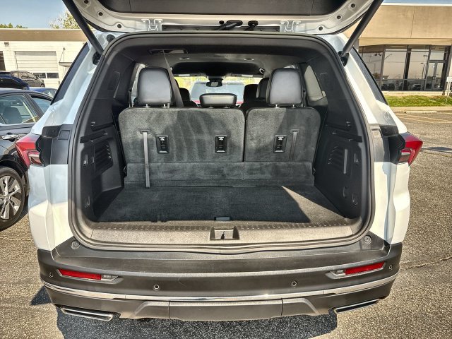 Used 2026 Buick Enclave Preferred AWD/4WD image 24