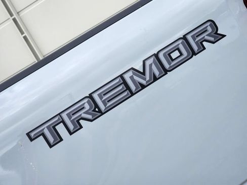 New 2026 Ford F350 Platinum w/ Tremor Off-Road Package AWD/4WD image 19