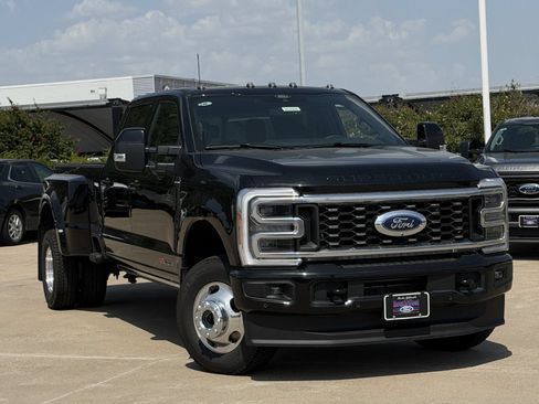 New 2026 Ford F350 Platinum AWD/4WD image 2