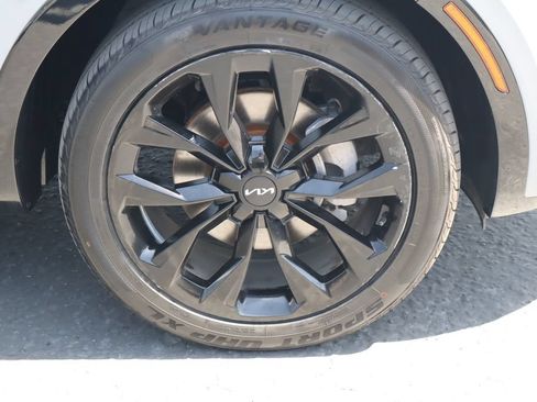 Used 2023 Kia Sorento SX FWD image 10