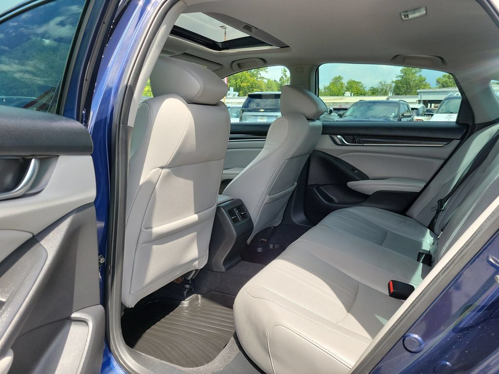 Used 2018 Honda Accord EX-L image 12