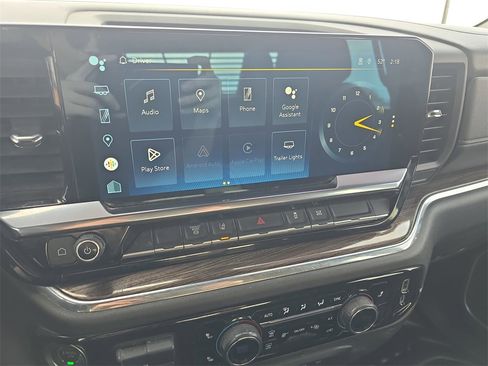 Used 2024 Chevrolet Silverado 3500 LT w/ Convenience Package image 19