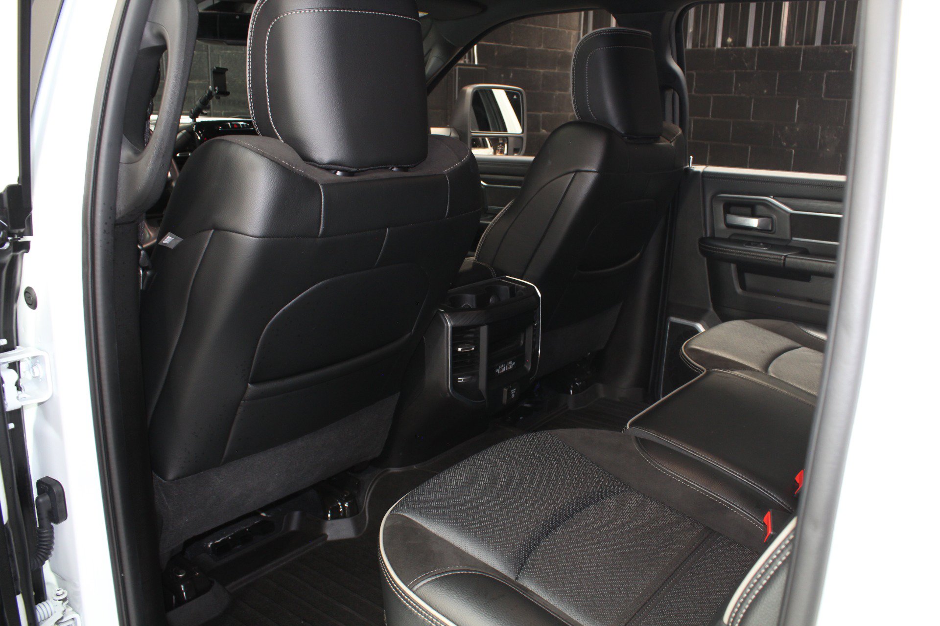 Used 2024 RAM 2500 Laramie w/ Night Edition AWD/4WD image 54
