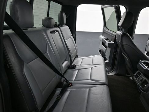 Used 2021 Ford F150 Lariat w/ FX4 Off-Road Package image 21