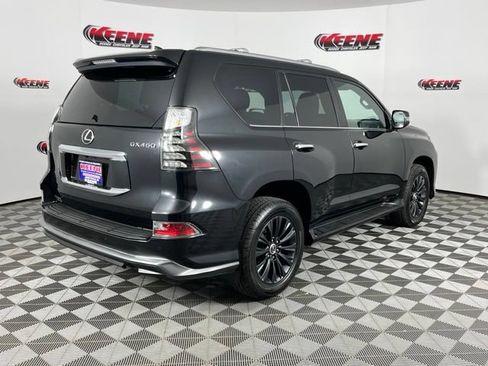 Used 2023 Lexus GX 460 Premium w/ Accessory Package AWD/4WD image 3