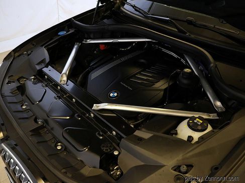 Used 2021 BMW X7 xDrive40i w/ M Sport Package image 42