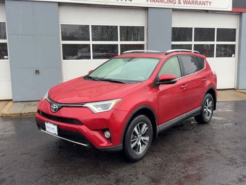 Used 2016 Toyota RAV4 XLE image 2