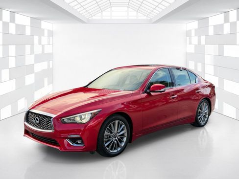 Used 2024 INFINITI Q50 Luxe w/ Cargo Package RWD image 3