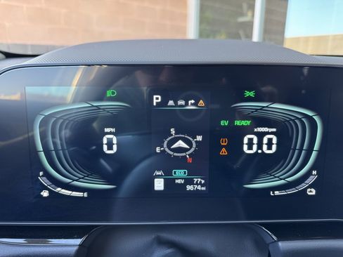 Used 2024 Kia Niro EX w/ EX Cold Weather Package image 19