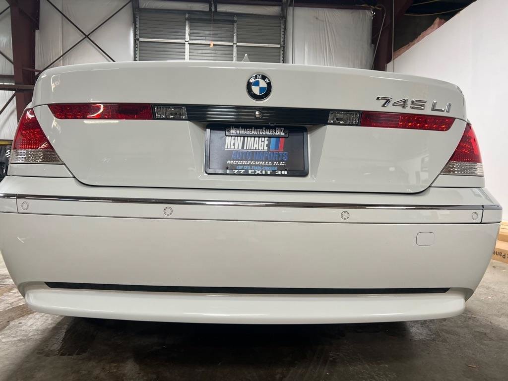 Used 2004 BMW 745Li RWD image 13