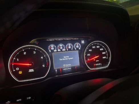 Used 2020 Chevrolet Silverado 3500 High Country w/ Technology Package image 10