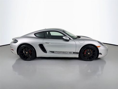 Used 2024 Porsche 718 Cayman w/ Premium Package RWD image 25