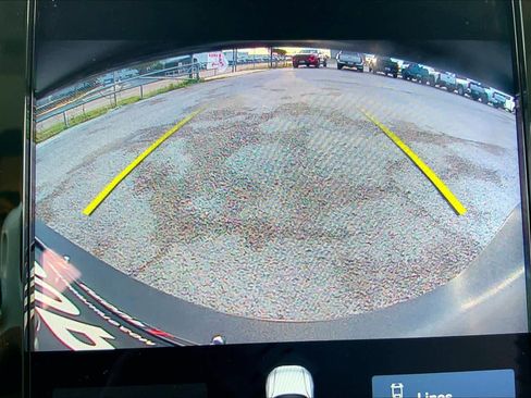 Used 2021 Volvo XC40 T5 Momentum w/ Premium Package image 25