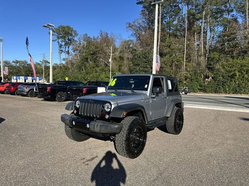 Used 2016 Jeep Wrangler Sport image 12