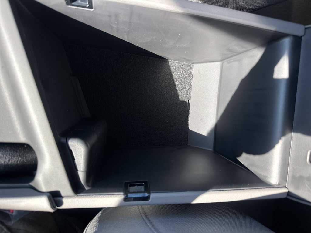 Used 2026 Hyundai Elantra SE FWD image 29