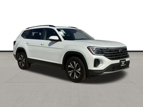 New 2026 Volkswagen Atlas SE image 3