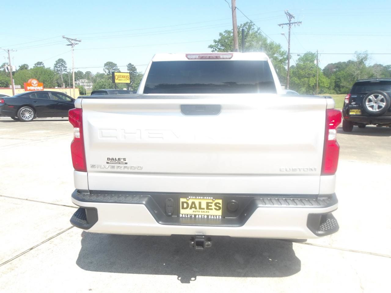 Used 2020 Chevrolet Silverado 1500 Custom w/ Custom Value Package RWD image 12