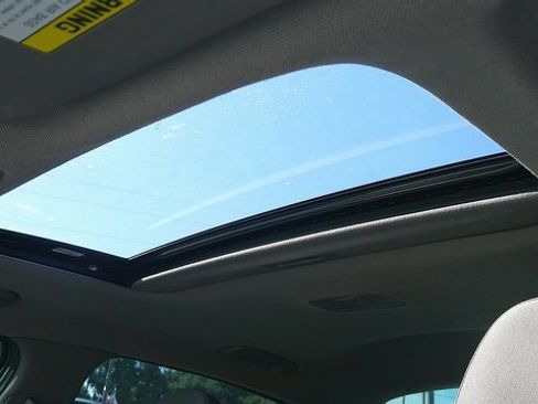 Certified 2021 Hyundai Elantra SEL w/ Convenience + Premium Package image 5