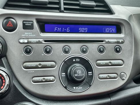 Used 2011 Honda Fit Sport image 21