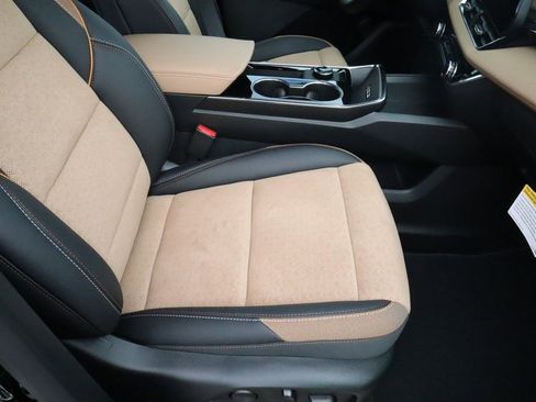 New 2026 Chevrolet Equinox ACTIV w/ Convenience Package III FWD image 13