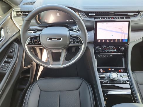 New 2025 Jeep Grand Cherokee Overland w/ Trailer Tow Package image 24