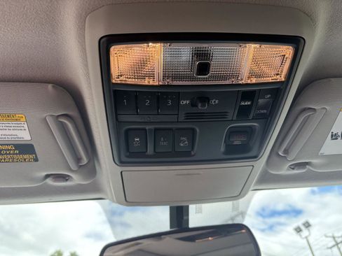 Used 2019 Toyota 4Runner Limited AWD/4WD image 19