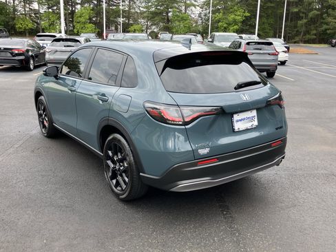 Certified 2025 Honda HR-V Sport image 8