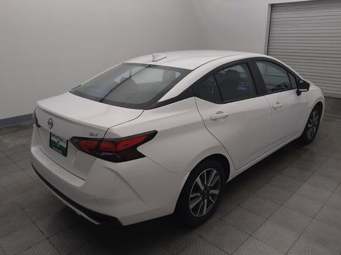 Used 2024 Nissan Versa SV FWD image 9