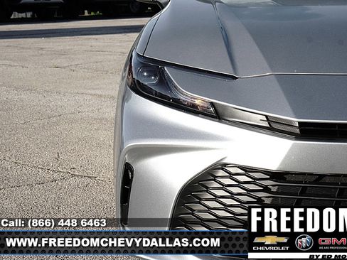 Used 2025 Toyota Camry LE image 39