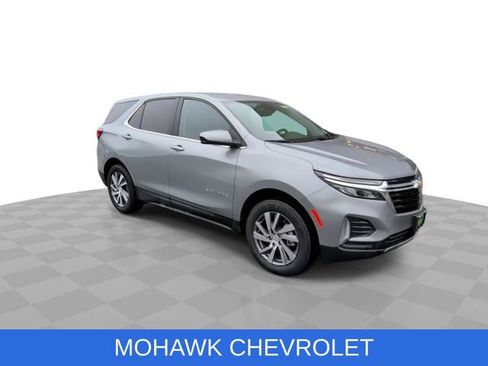 Certified 2024 Chevrolet Equinox LT AWD/4WD image 2