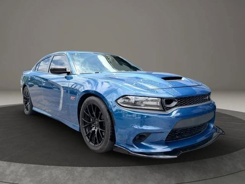 Used 2020 Dodge Charger Scat Pack w/ Plus Group RWD image 4