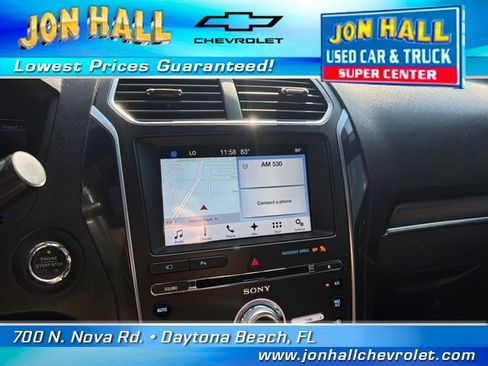 Used 2017 Ford Explorer Limited image 26